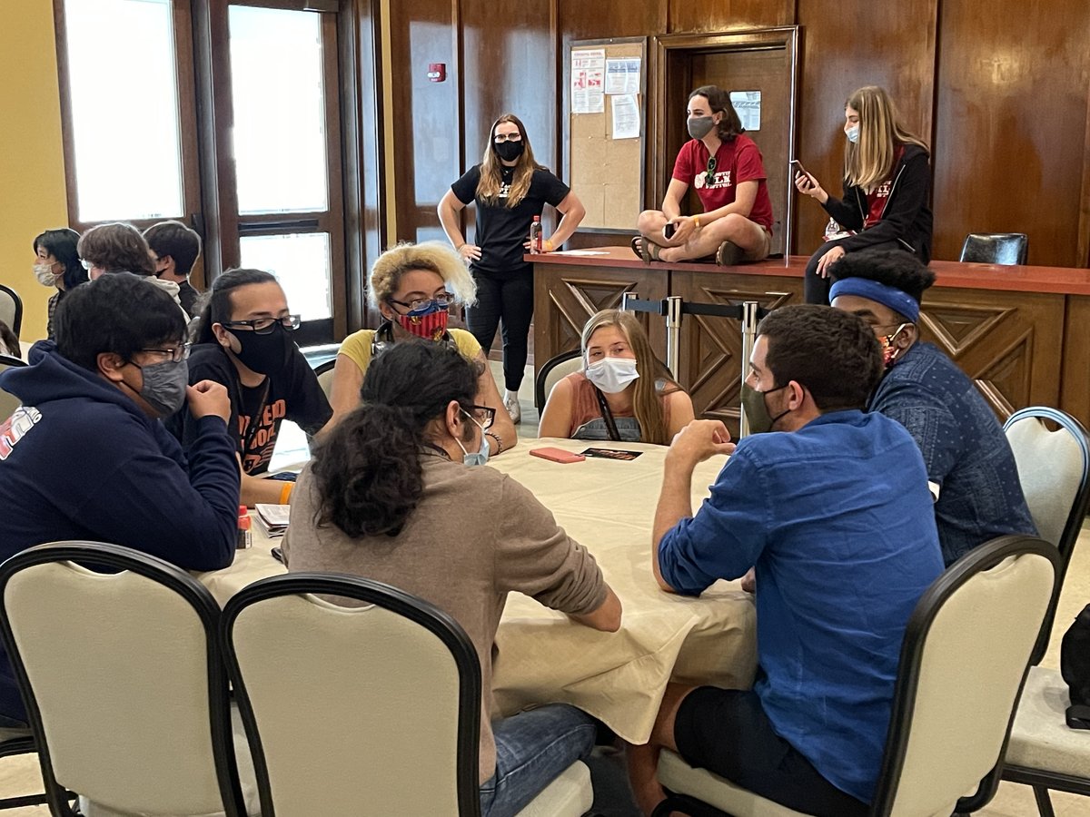 CoachBaker4's tweet photo. AVPro Class at Austin Film Festival Meeting with Film Industry Writers and Directors
@DavissonDustin @Supt_comalisd https://t.co/z3LIpkjXqG