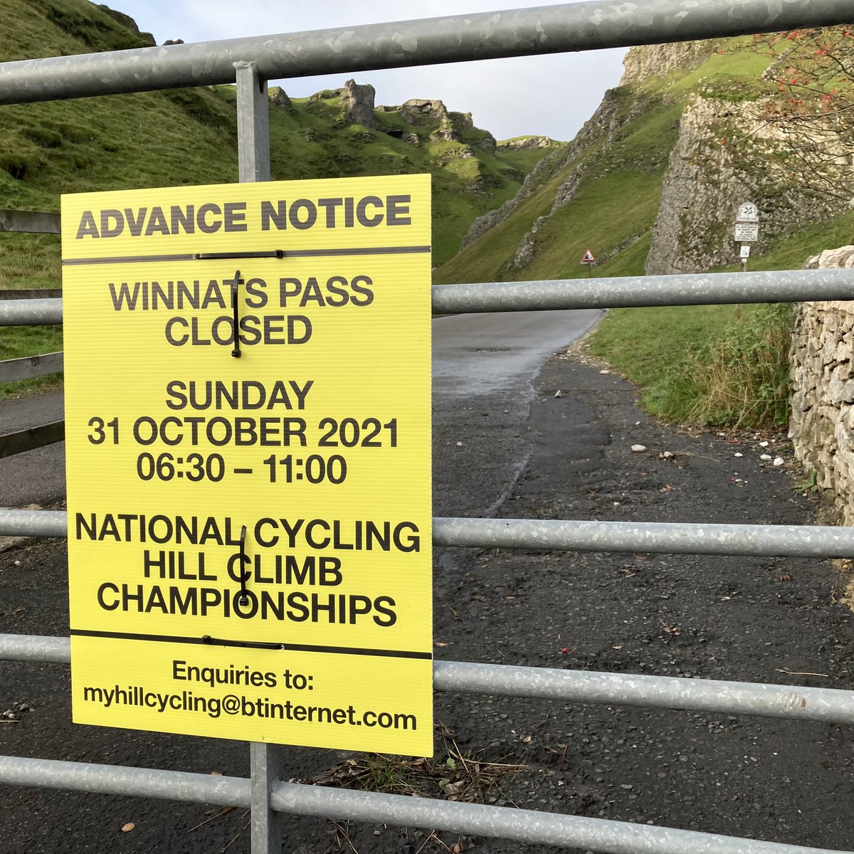 Simon Warren tweet media