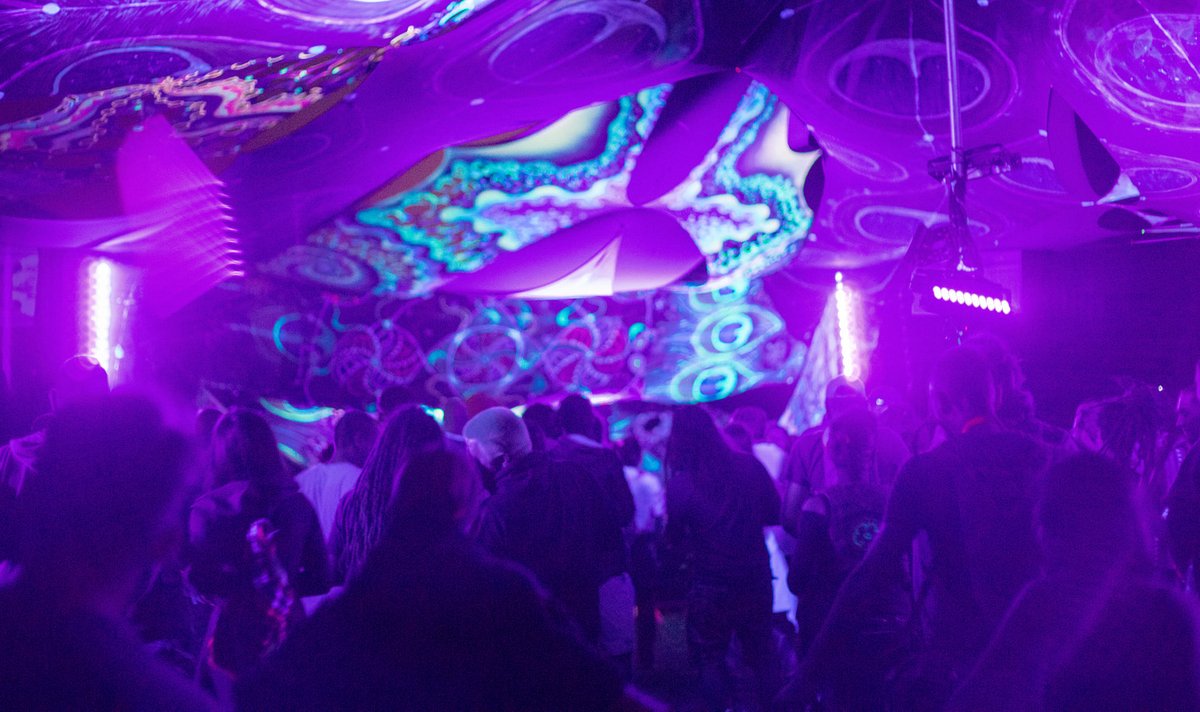 divinerec's tweet photo. Throwback to Aymon festival 2021π»
#divinemagictheory #AymonFestival #psytrance #psychedelictrance #trance #trancefamily #psytrancefestival #darkpsy #darkpsytrance #Bulgaria #Europefestival #electronicmusic #BulgariaFestival #hitech #trancefestival https://t.co/Wk5MRzPTKN
