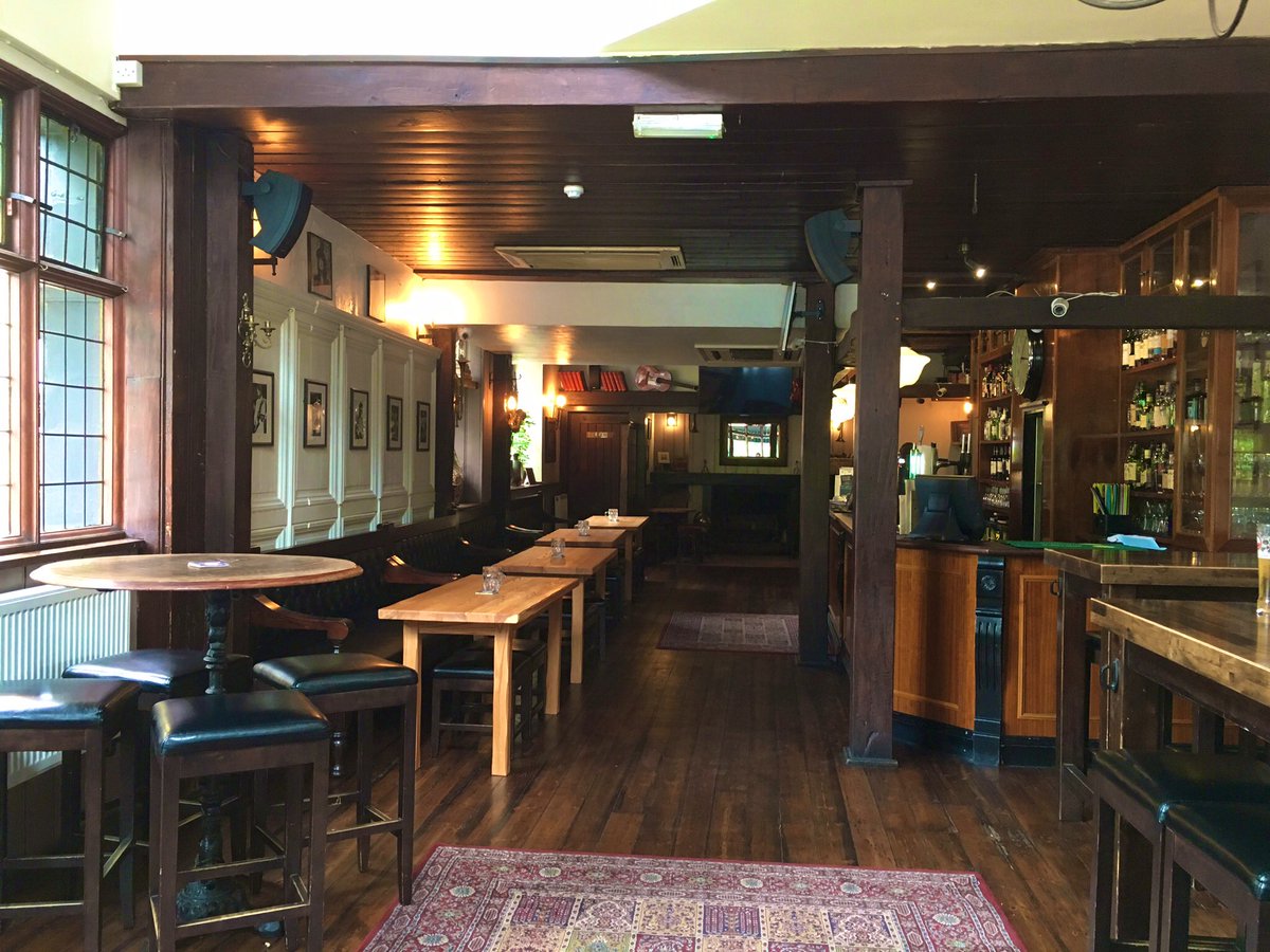 CormStrikeFan's tweet photo. The Albion pub is where Strike and Robin meet up for lunch. #TheSilkworm #StrikeReadalong https://t.co/WHpbluqClM