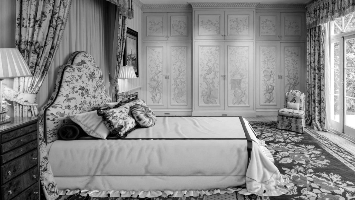 Why not hop over to <a href="/QandorClub/">Qandor Club</a> to read this interesting article by Gary Hersham of <a href="/BeauchampEst/">Beauchamp Estates</a> about this Eaton Square property, which has been home to Winston Churchill and Henry Ford II among others?
Read p.22: buff.ly/3DD4sfm

#qandorclub #interesting #property