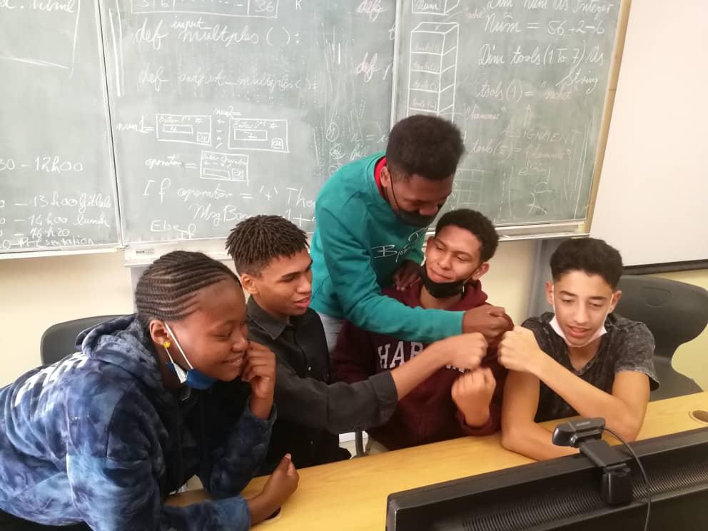 Akinnaija's tweet image. These youngsters are coding and hoping to outdo one another. @PwC_Namibia @nampowernamibia @NUST_Namibia @NUST_Namibia @_nustfci @Chris_Chitate @ssh_paul @JustShingapi @nashandin @Naka_DSI #NUSTcodingcompetetion #Programming