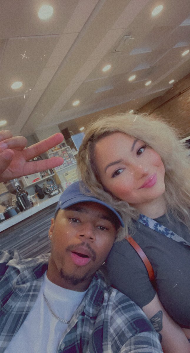 TojDavisjr's tweet photo. Imma marry her https://t.co/P7quH0eIDs