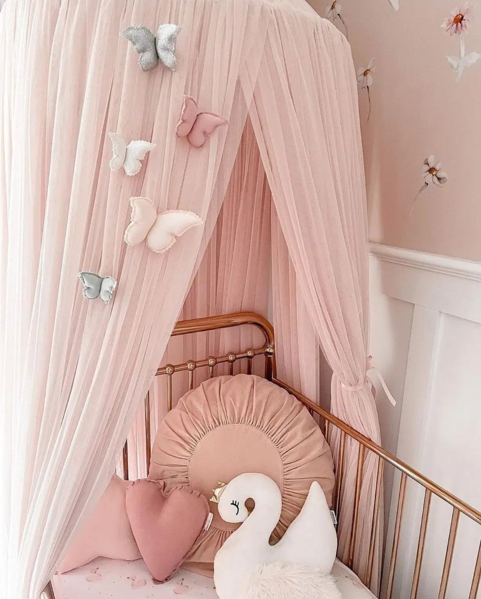HomelyCreatures's tweet photo. It just makes us smile. Time to put a bit of magic into your Saturday.

Love everything about this image by @lady.florence_ 

Fly high just like butterflies, swim far just like swans, and dream big.

📷@lady.florence_ https://t.co/6HvPYxczq7