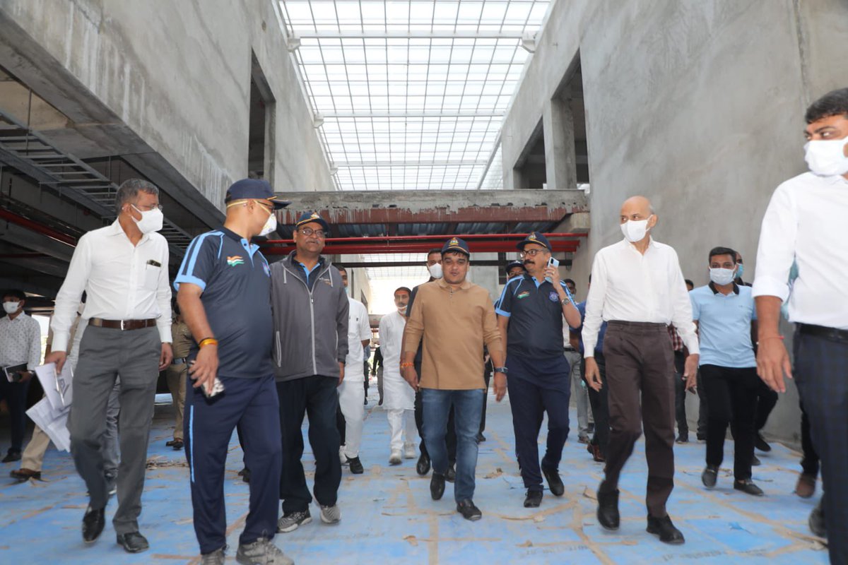 sanghaviharsh's tweet photo. Visited the under construction site of New Police commissioner Office in #Ahmedabad.
Seen the work in progress and the discussed on the road map of the area and the utilities to be implemented. https://t.co/7cv4mvCJv3