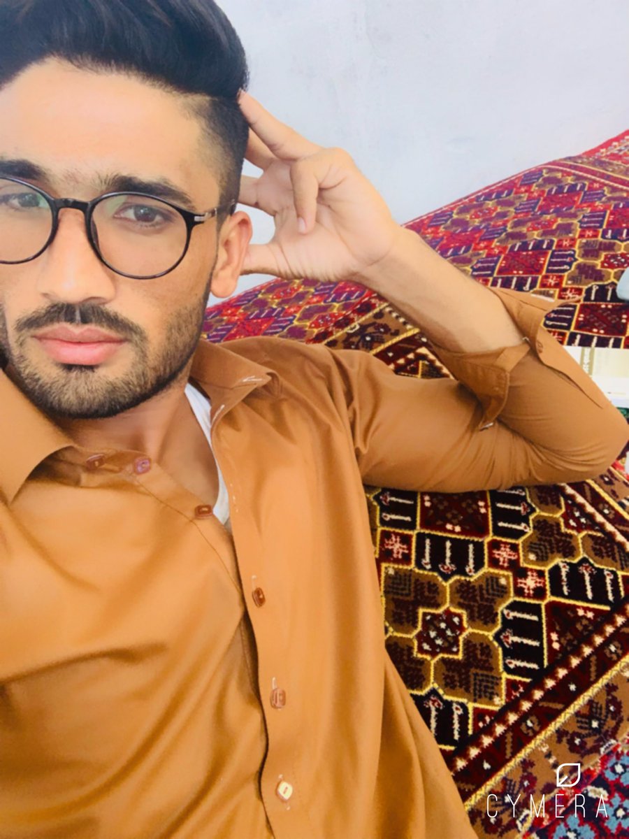 YK_Ghani's tweet photo. Successfully promoted to last semester of 4 year journey of university. 
I have got a lot of experience and maturity and looking for more and more. 

Feelings: Relaxing after final exams ✌️😊

#educationispower #maturitylevel #experience  #promotion #future #ownlife https://t.co/8CRjohJRCj