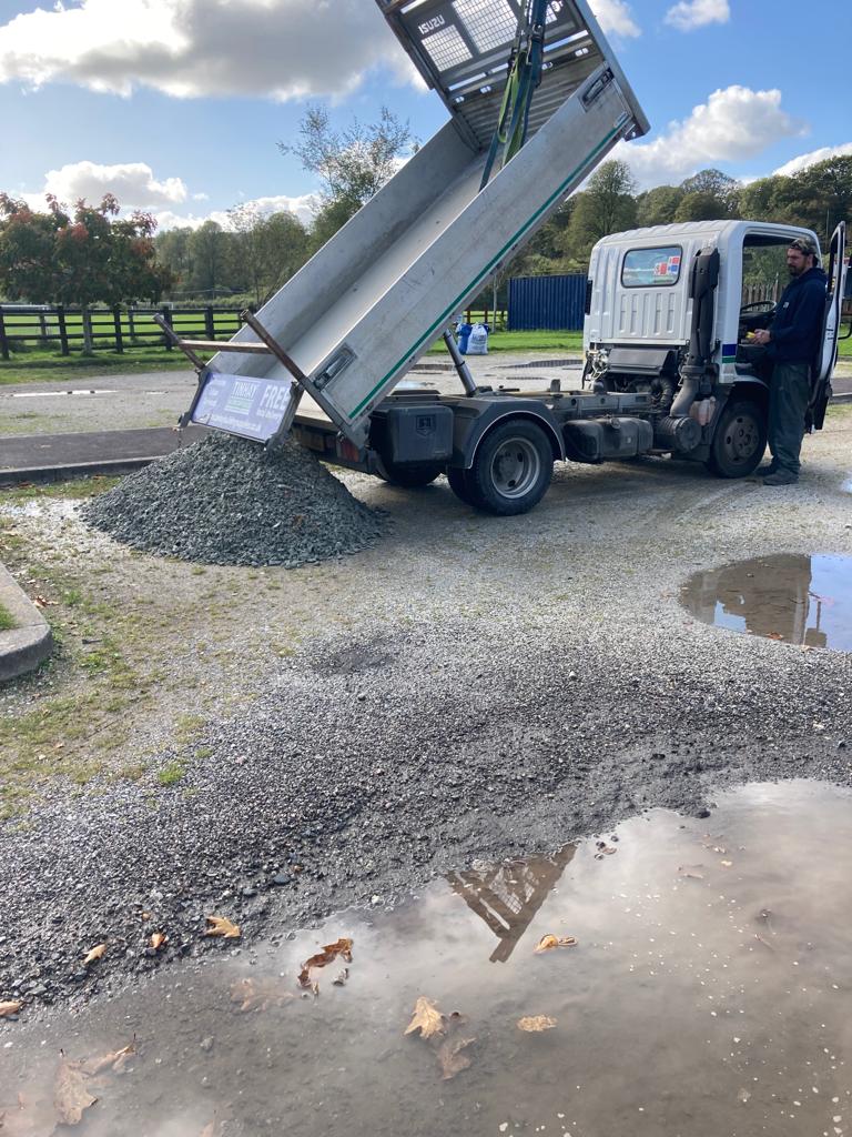 TavyCommunityFC's tweet image. We are very grateful to our friends @BuildingTinhay and @CentreHire who are providing resources and equipment to sort our car park out. Two businesses that care about their community. Thank you. ⚽️❤🖤
