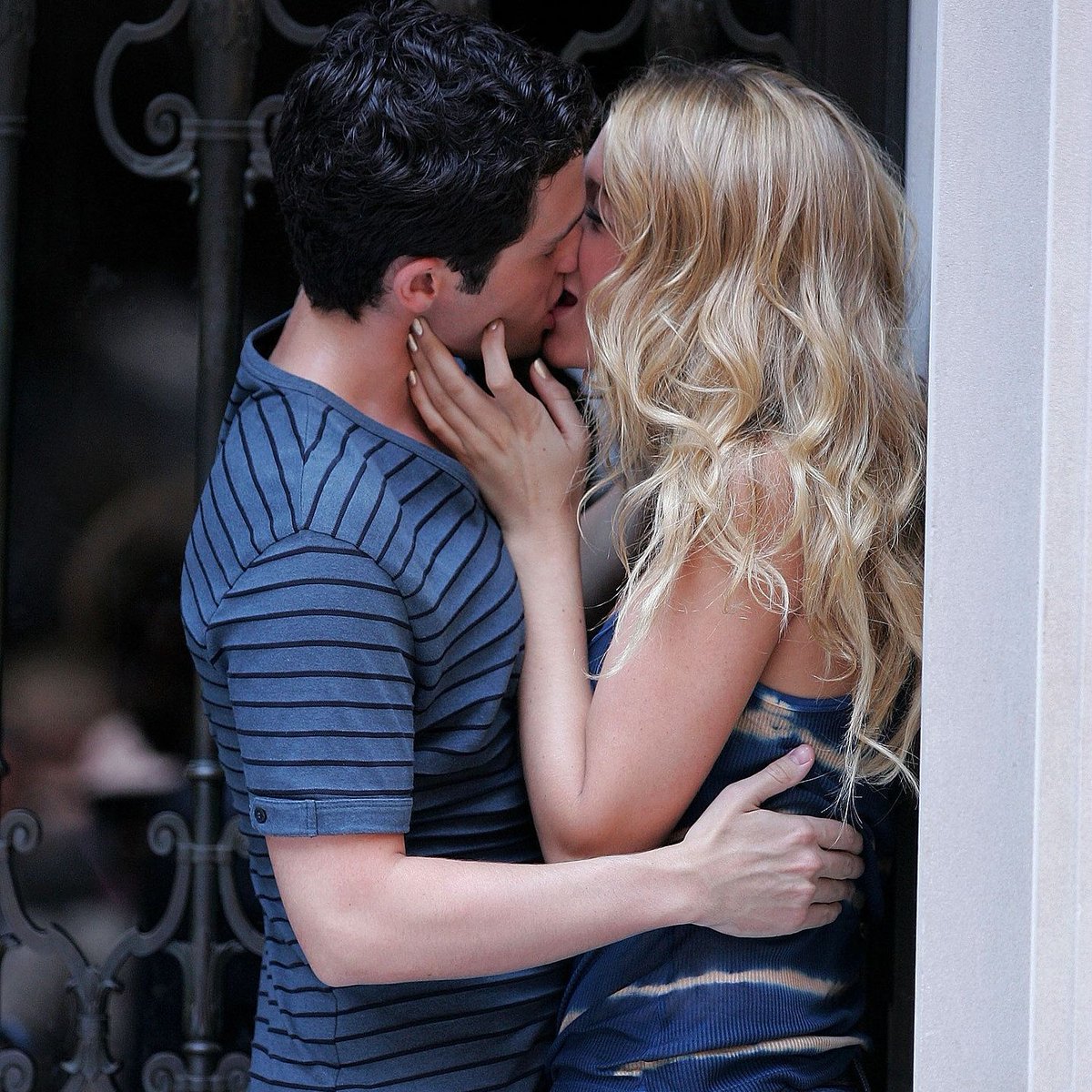 𝐀𝐍𝐃 𝐘𝐎𝐔 𝐊𝐍𝐎𝐖 𝐃𝐀𝐌𝐍 𝐖𝐄𝐋𝐋  𝐅𝐎𝐑 𝐘𝐎𝐔, 𝐈 𝐖𝐎𝐔𝐋𝐃 𝐑𝐔𝐈𝐍 𝐌𝐘𝐒𝐄𝐋𝐅 𝐀 𝐌𝐈𝐋𝐋𝐈𝐎𝐍 𝐋𝐈𝐓𝐓𝐋𝐄 𝐓𝐈𝐌𝐄𝐒.