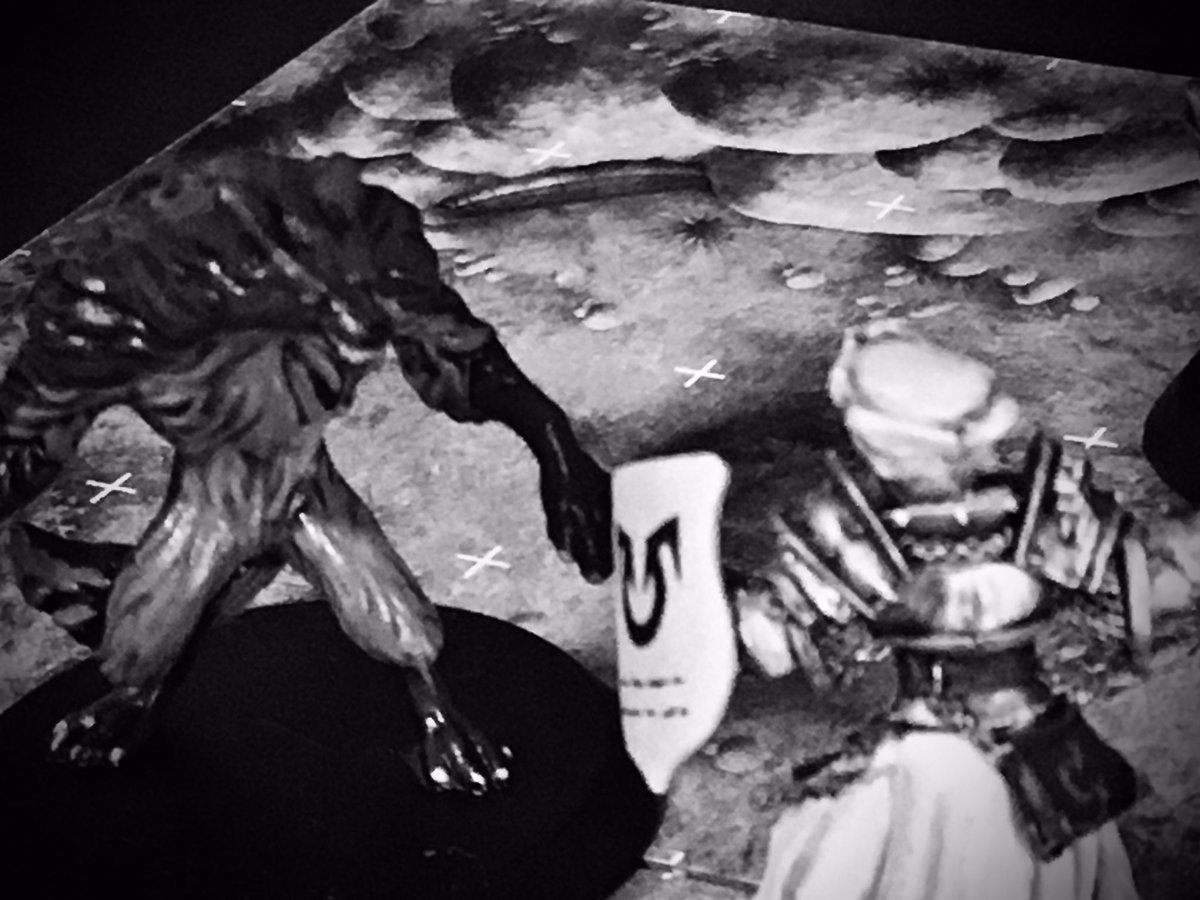 silver_strix's tweet photo. 「ケッシグで生きていくのは楽ではないが、俺はコツを覚えたよ。」殺人事件の容疑者が人間の姿で語っていたのはこういうことだ。隻眼の異端審問官一行は雄叫びと共に人狼が集まる気配を察していた。
#mtgdnd #dnd5e #trpg #planeshift #イニストラード https://t.co/DiCjrgQjc8
