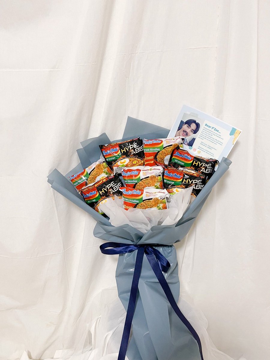 ZeePruk_INAFC's tweet photo. "We don't need astronomy to know that you're our shining star."
To celebrate your new award & your first solo FM, and to give you a little taste of Indonesia, we've sent you an Indomie bouquet 💐 hope you like it @zee_pruk 💙
#ZeeUAroundTheWorld
#ZeePruk #ZunShine https://t.co/7WHLaFjkvZ