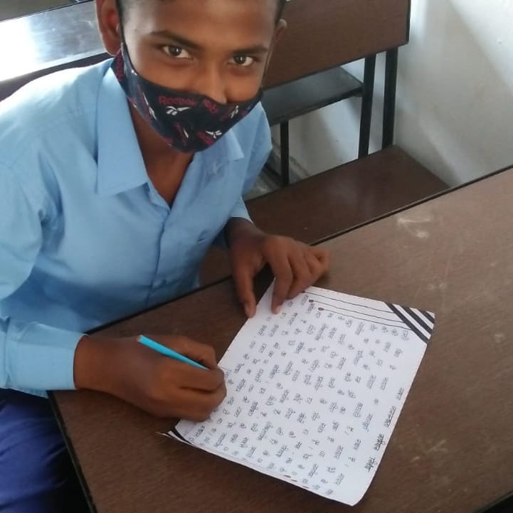 राजकीय हाई स्कूल दिगनेर में मतदाता जागरूकता पर निबंध प्रतियोगिता आयोजित की गई