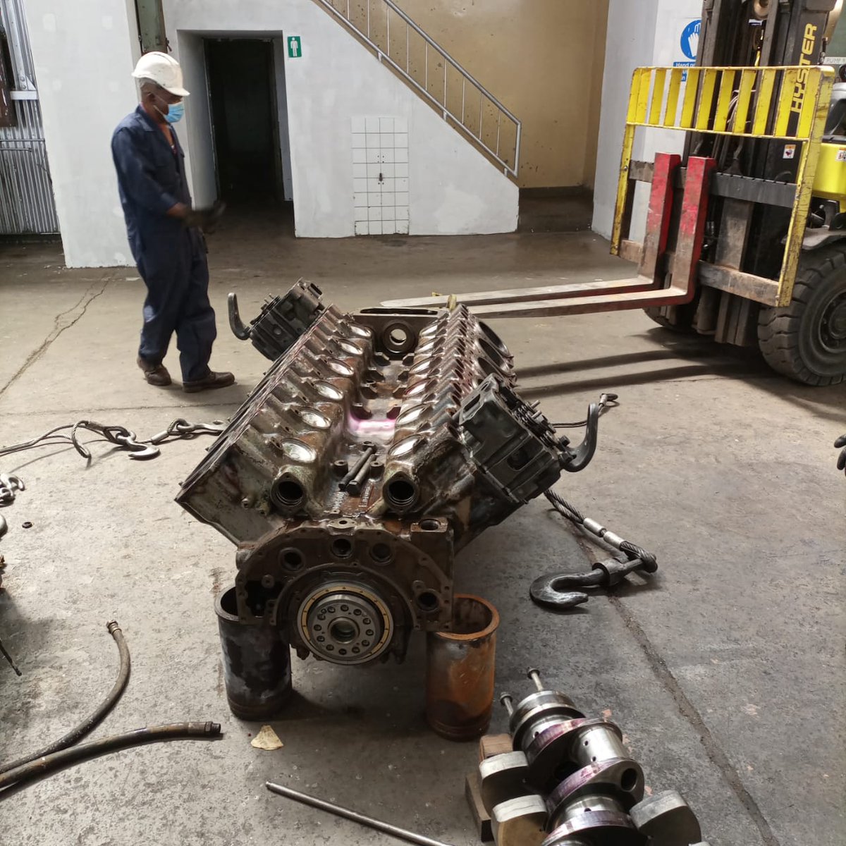 KenyaShipyards's tweet photo. Ongoing rehabilitation of @KenyaRailways_ Central Workshop and locomotives in Nairobi by Kenya Shipyards Limited. KSL is dedicating its efforts towards improving transport system in @NAIROBICOUNTY47. https://t.co/F2HqCCRVIj