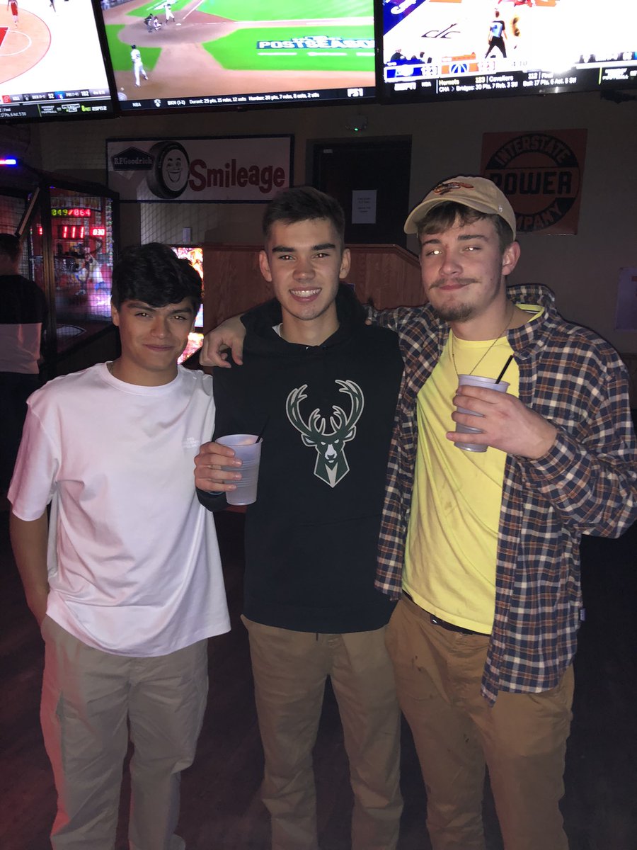 curran_will's tweet photo. At Brothers with the Bucks Twitter goat @nathanmarzion https://t.co/YzKenlYjN1