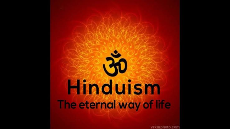 GlHindu's tweet photo. Sejak dianut oleh manusia sekitar 7000 tahun silam, Hindu telah ditinggalkan oleh jutaan pengikutnya, pun telah kedatangan jutaan penganut baru. Hingga di usianya yg sdh sangat tua, Hindu masih dianut oleh +/- 1,3 milyar manusia di dunia.

Jd santai saja, semua harap tenang😁 https://t.co/iVA4MzC9Ju