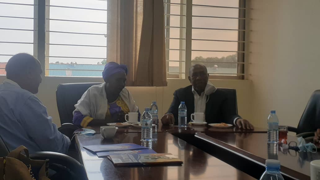 RajeshChaplotUG's tweet photo. Honourable Ruhakana Rugunda Ex-Prime Minister of Uganda Visited us along with his spouse.
@RuhakanaR | #rajeshchaplot |#Uganda |#graphicsystems https://t.co/hRg2bDOm2K