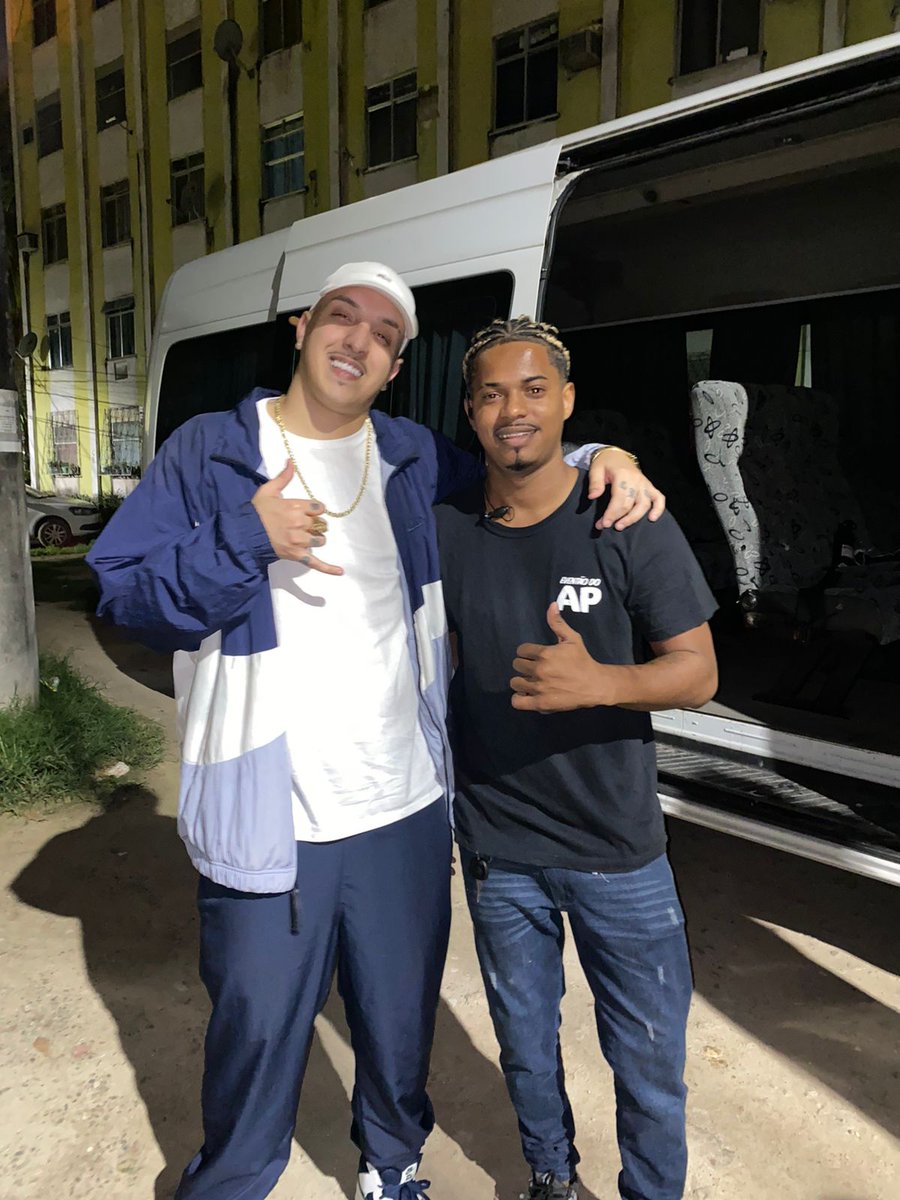 Pt7uberMTx's tweet photo. @eventaodoapofc  o homem está na Casa @delaoriginal https://t.co/zaIrndZgy7
