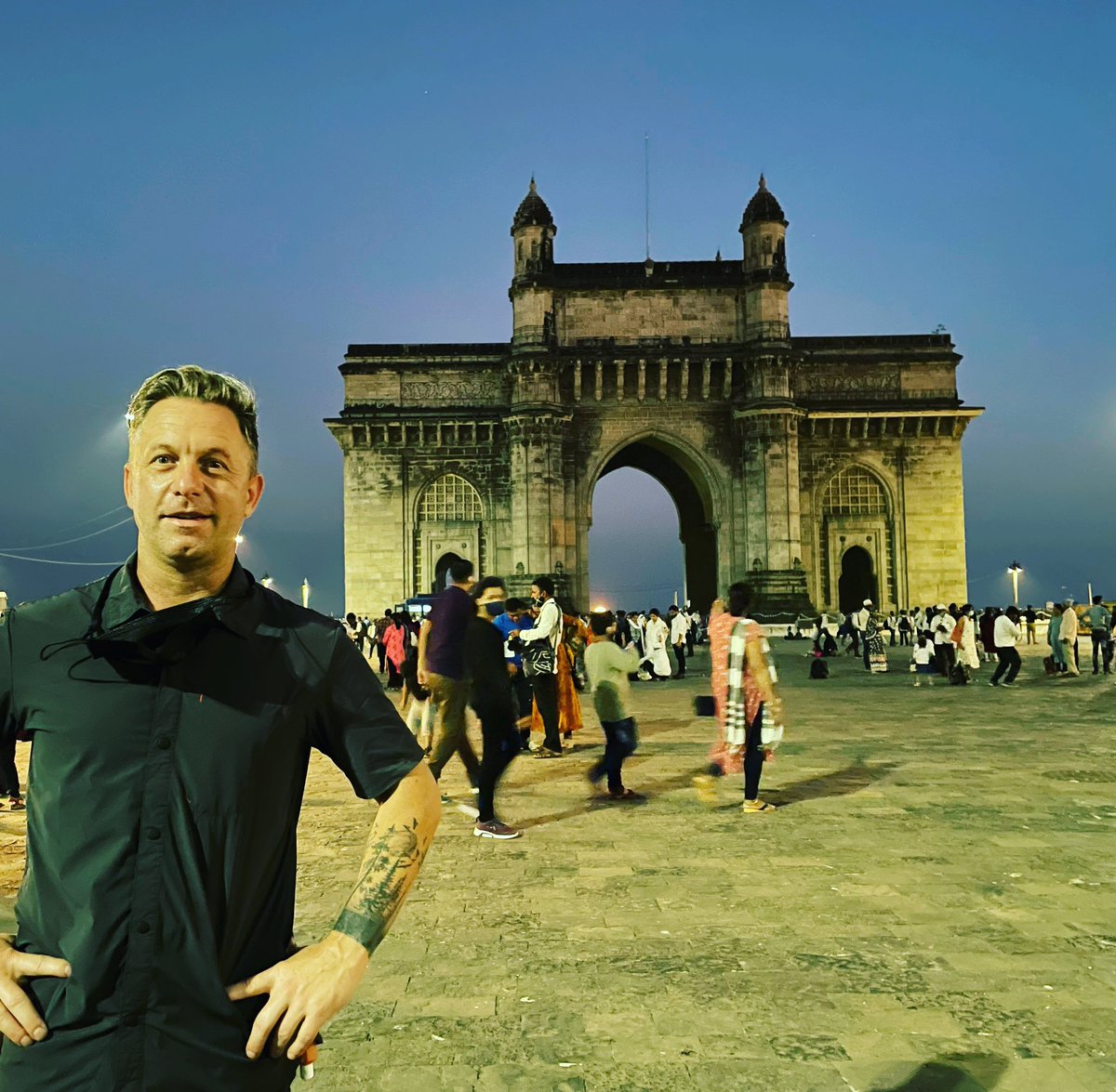 IMRAN_STR_TN23's tweet photo. Foreign stunt coordinator #LeeWhittaker of #Arrambam, #Vishwaroopam,  and #Baahubali2 fame is taking care of the action scenes in @SilambarasanTR_ and @menongautham 's #VendhuThanindhathuKaadu #VTK. Shoot progresses in Mumbai!

@1eewhittaker https://t.co/gCtt3WNy8s