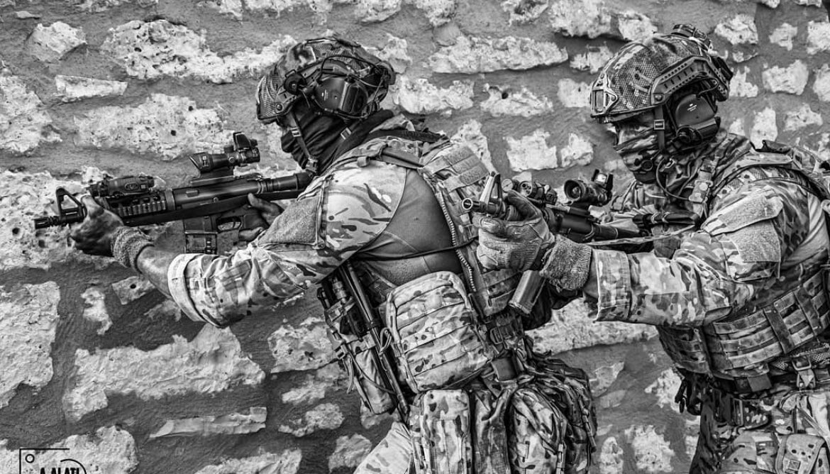 TheParachuteReg's tweet photo. Pathfinders reunion in London today. 
The Advance Force for @16AirAssltBCT. 
350 members since the current unit formed in 1985. 
Over half have gone on to serve in Special Forces.
#FirstIn
#AdUnumOmnes https://t.co/wsLXpal7J0
