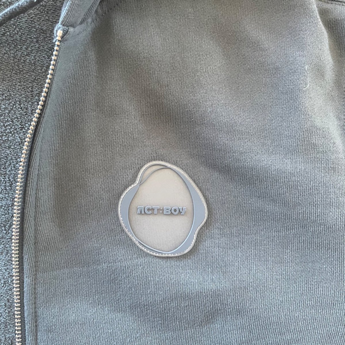 healyeonjun's tweet photo. #0412cloudsfb
Received my ACT BOY hoodie in good condition !!
Thanks to @0412CLOUDS π₯°πππ»ββοΈ https://t.co/HdhKRcpNXP