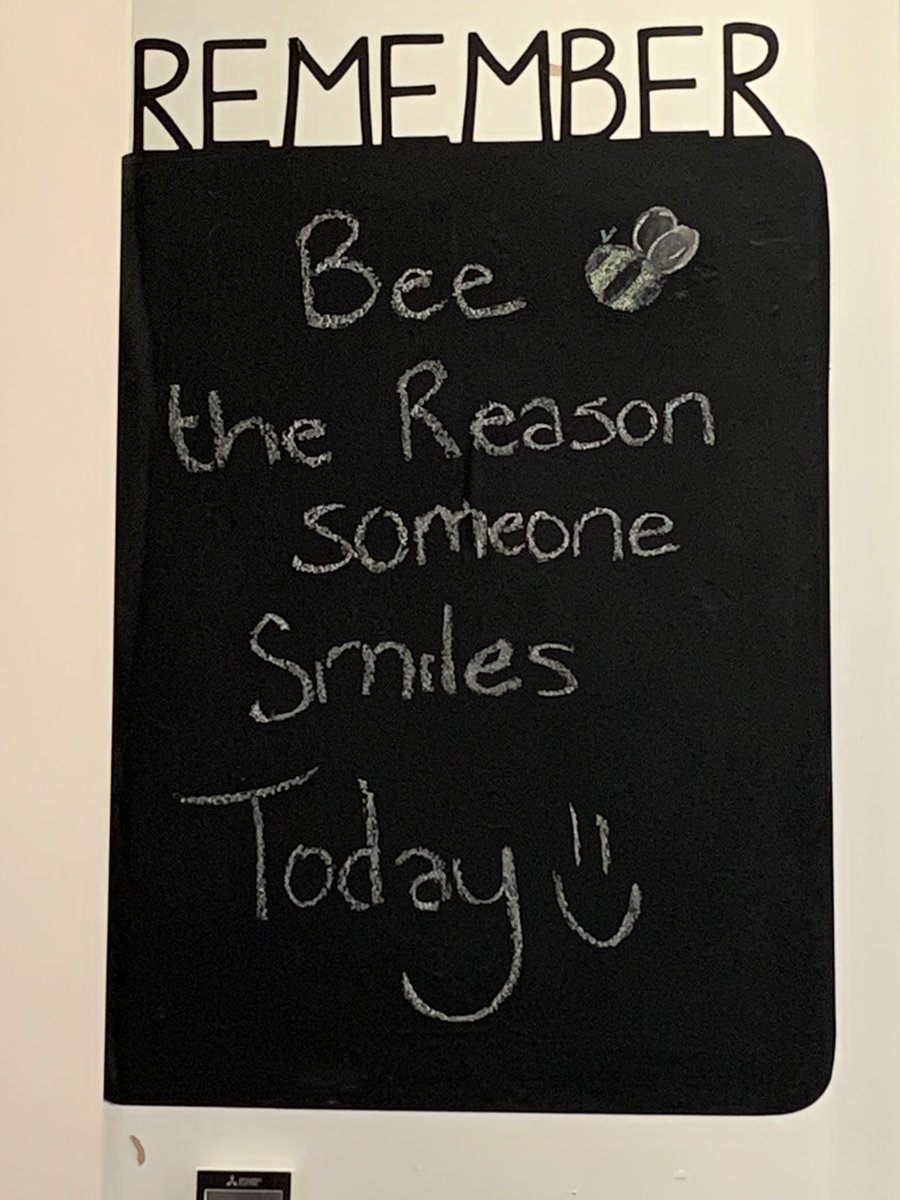 AngelaNairnWhi1's tweet photo. Team Griffin embracing Saturday vibes 😁🌈😁@GMMH_NHS @SuzanneOTCAMHS @Gemmamburke83 @NurseKTasker https://t.co/zXzf9x6VuY