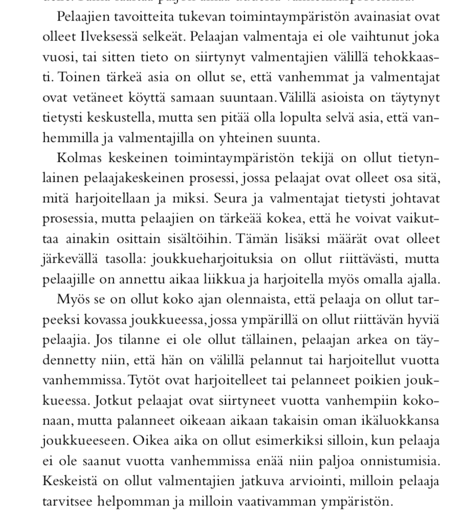 ErkkoMeri's tweet photo. Tampereen Ilves on ollut viime vuosina yksi suomalaisen jalkapallon pelaajakehityksen suunnannäyttäjistä. 

Parempia pelaajia -kirjassa seuran entinen ja nykyinen toimija, Markus Paananen ja Joni Lehtonen, avaavat ajatuksiaan Ilveksen tarinasta. @IlvesJuniorit #junnufutis https://t.co/qnOpI3Us11