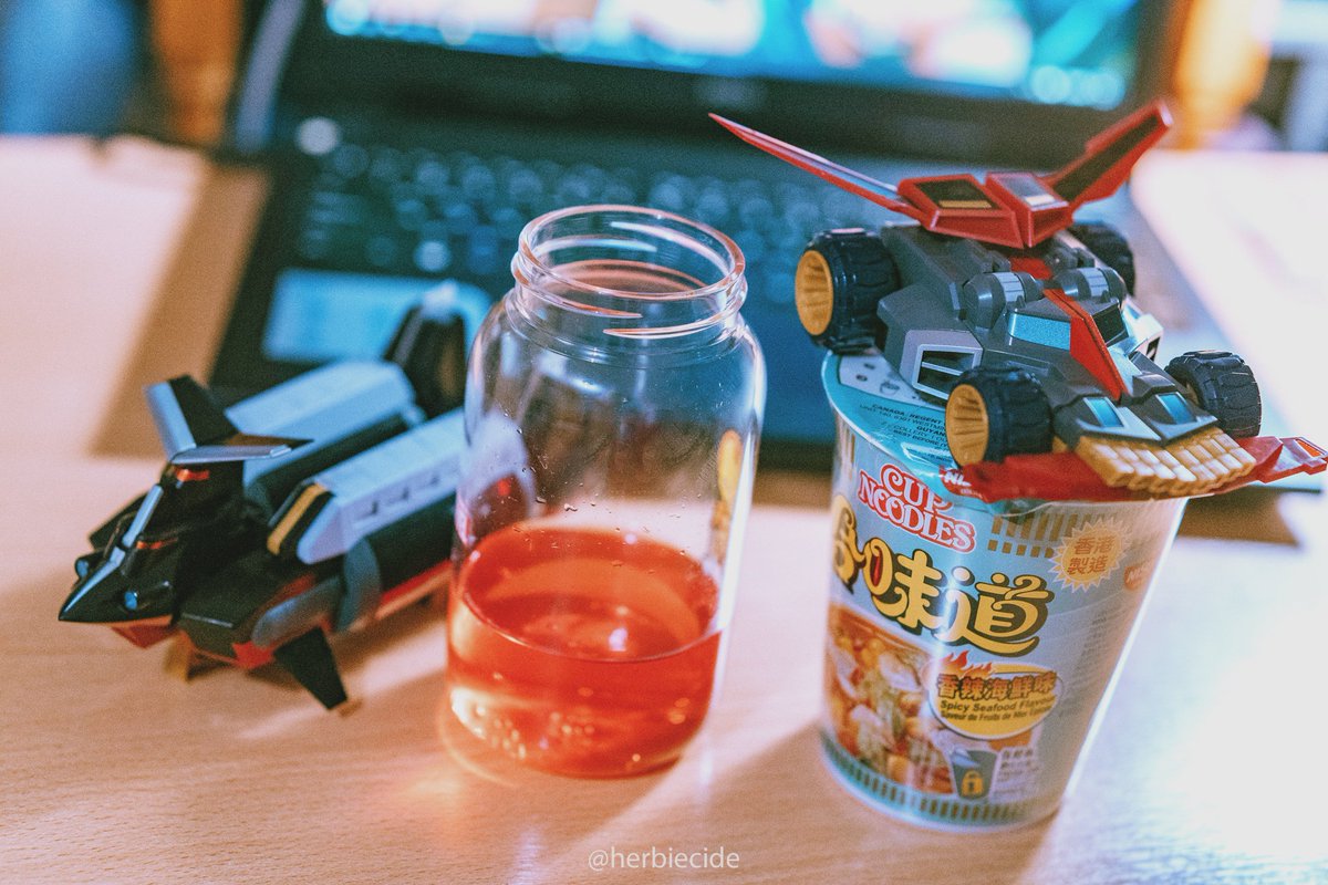 herbiecide's tweet photo. [Imperfect]

#SSSS_DYNAZENON
#dynazenon #ssssdynazenon #goodsmilecompany #gsc #toy #toyphotography https://t.co/f3rX9OpH0n