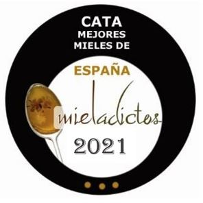 Final cata Mieladictos 2021. Hoy en la sede de la Fundación Oxígeno, un jurado de seis personas decidirá entre las 12 mieles seleccionadas las 3 que más les gusta. Un día muy dulce...