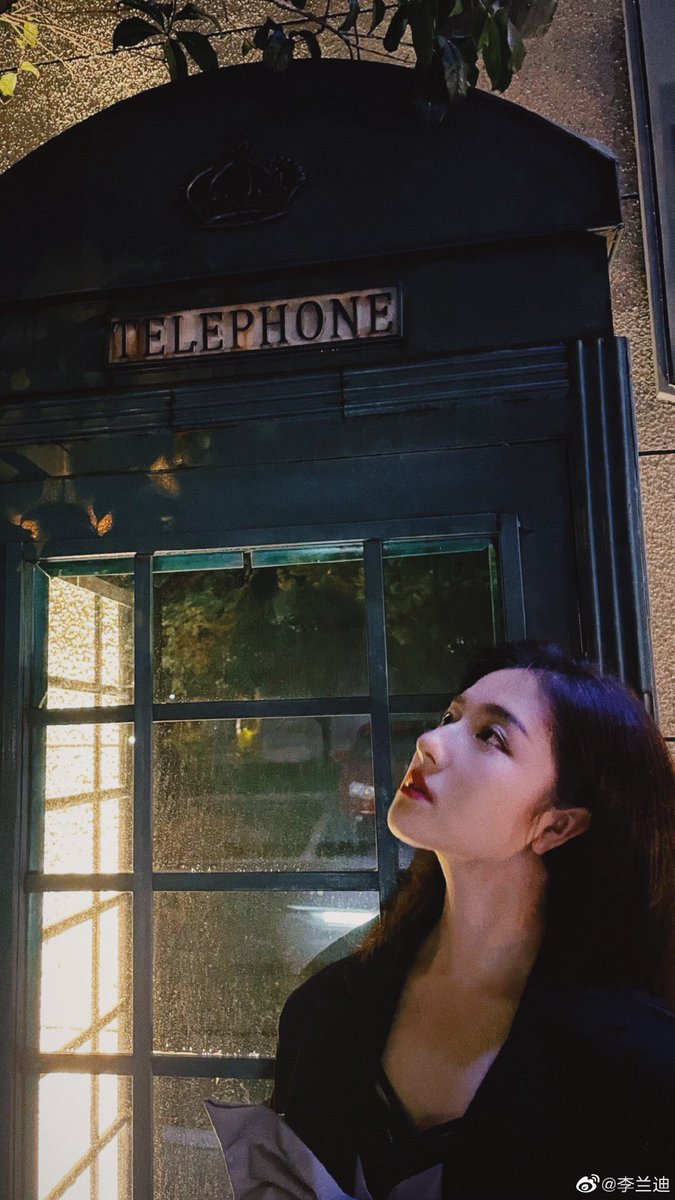 LILANDITH_'s tweet image. 📸 #หลี่หลานตี๋ มาลงรูปภาพสวยๆให้แฟนๆได้ชมกันแล้วค่ะ “สอดแนม” #lilandi #李兰迪