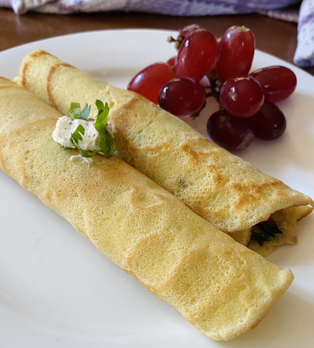 Savory pancakes filled with greens, cheese and chickpeas. 

#breakfast #Food #Savorypancakes #crepes #goatcheese