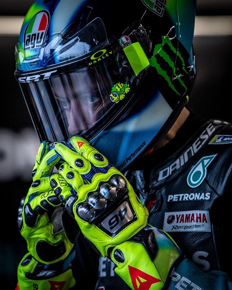ValeYellow46's tweet photo. Circuito di Misano,Italia
Venerdì,prove libere
📸 @FAlex79 @GambutiPhoto @GigiSoldano @Jesus_Robledo https://t.co/kwfW9eEzZJ