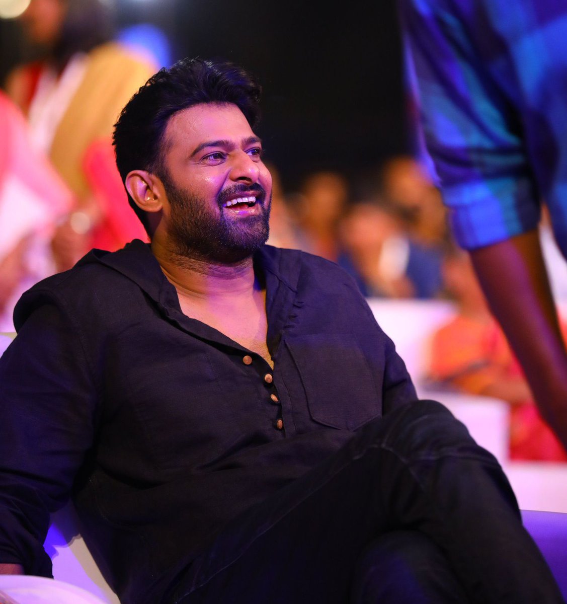 ActorSatyaDev's tweet photo. Wish you a Happy Birthday dear Prabhas Anna. Sending you loads of love for all your upcoming colossal projects. 

#HappyBirthdayPrabhas https://t.co/hRoqPpXOCE