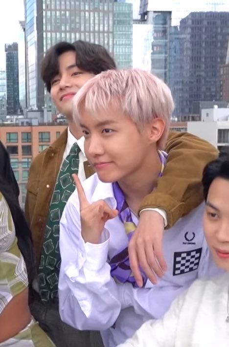 hourly j-hope tweet media