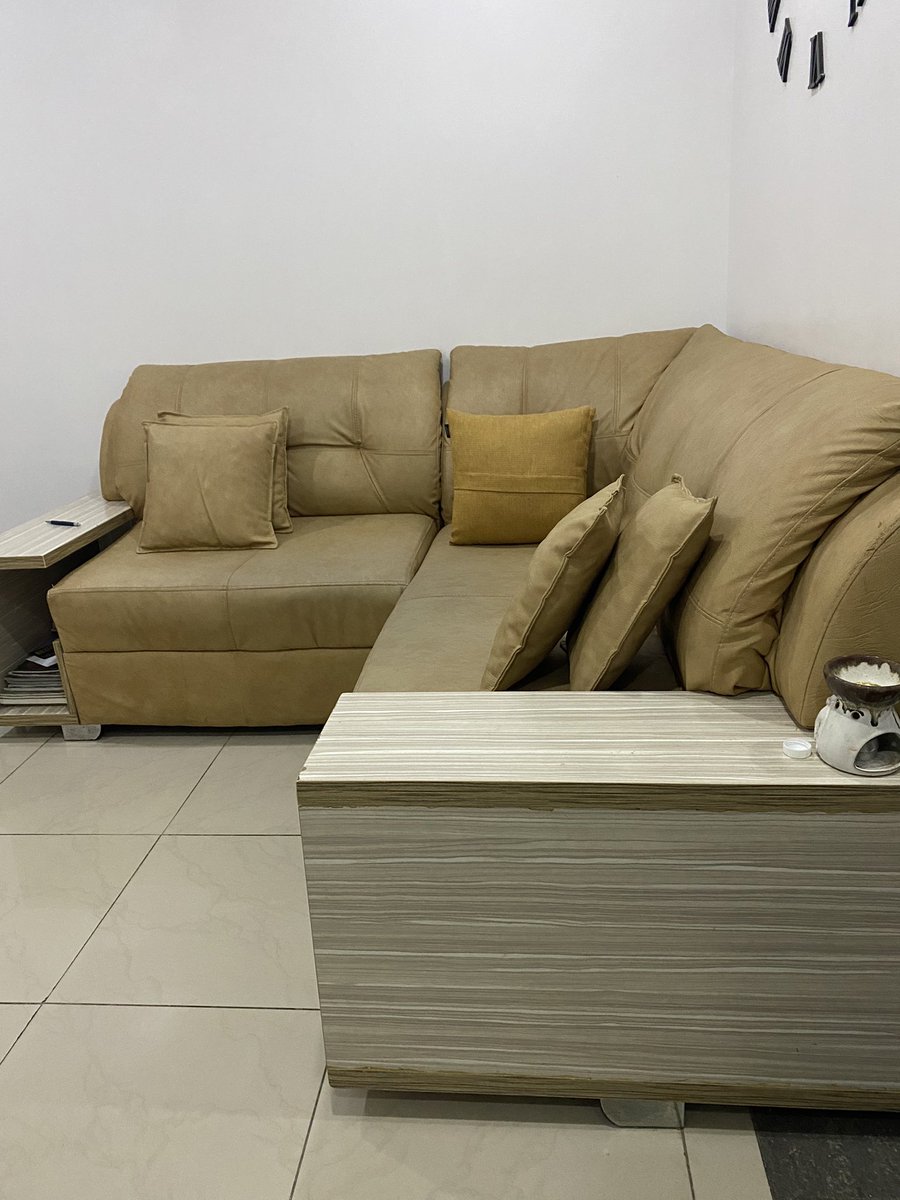 BerhalterExpre1's tweet photo. For sale N60,000 only send a DM now https://t.co/RIaefjEJCS