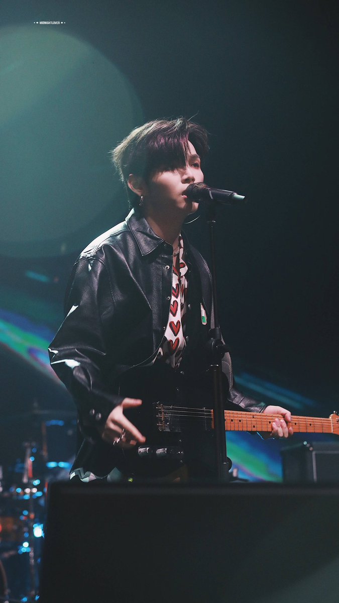 Guoranbabies_TH's tweet photo. 2021.10.17 JLoop Tour (เซี่ยงไฮ้)

📸 MidnightLover·朱星杰

#จูซิงเจี๋ย #ZhuXingjie #朱星杰 https://t.co/vgCbI2YGR7