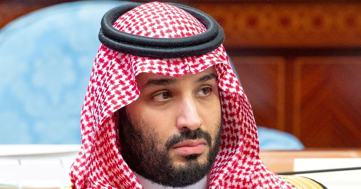 Reuters's tweet photo. Saudi Arabia targets net zero emissions by 2060, crown prince says https://t.co/MItZpfe54c https://t.co/yH03Liqmoi