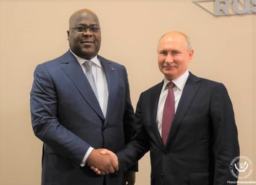 EspoirNgalukiye's tweet image. La 🇨🇩 signait plusieurs contrats avec la Russie:
-500 millions💲aux transports,
-Installat° d'une usine de montage de locomotives en RDC,
-+++millions💲à la santé.
-Un mémo signé avec la société 🇷🇺 des chemins de fer pour la réhabilitat° et construct° des voies,format° des agents