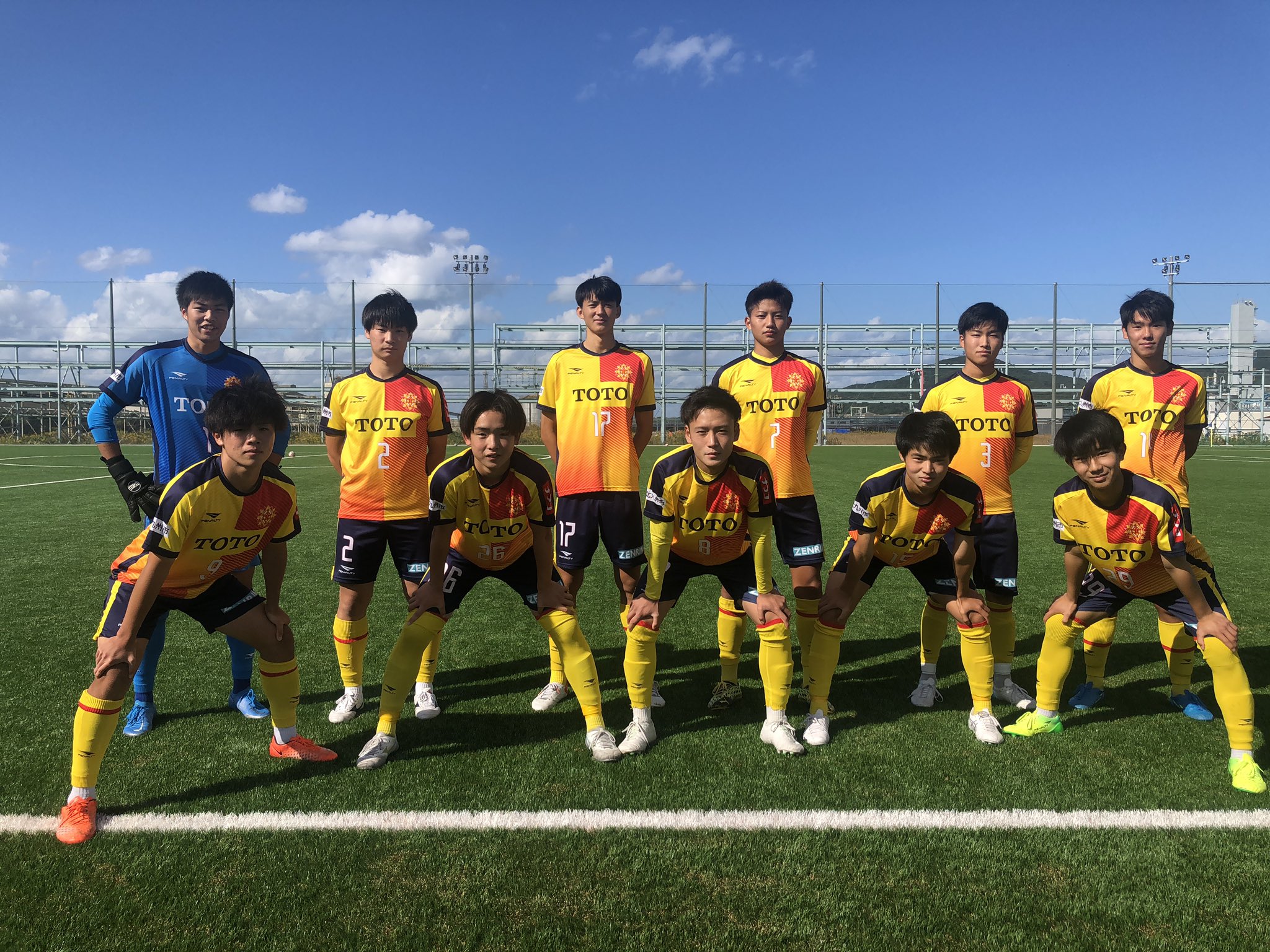 ギラヴァンツ北九州u 18 10 23 土 U 18 Trm Vs 長崎南山高校 会場 三菱ケミカル 試合時間 40分 3 試合結果 下記 3 0 0 3 1 2 得点者 下記 掛橋 濵砂 河野 宮本 長崎南山高校の皆様ありがとうございました T Co Xozwd8v2be