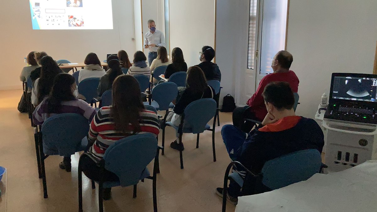 EcosemfyC's tweet photo. Aquí seguimos con la segunda jornada presencial del Máster de Urgencias y Atención Continuada de la @semfyc. Primera parte dedicada a #ecografía clinica en urgencias @EcosemfyC @guacsemfyc @semfyc @ignaciomsb @ShortJorge y Marta Marina García https://t.co/vSLczUGuFj
