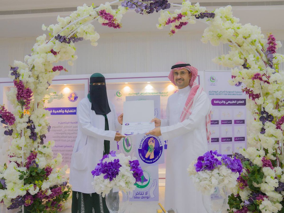 PMMC_t's tweet photo. وفي الختام 
كرم سعادة د. منصور بن ساير العازمي
المشاركين بالحملة على مشاركتهم وجهودهم المميزة متمنياً لهم المزيد من التقدم والنجاح. https://t.co/EzL1End6ho