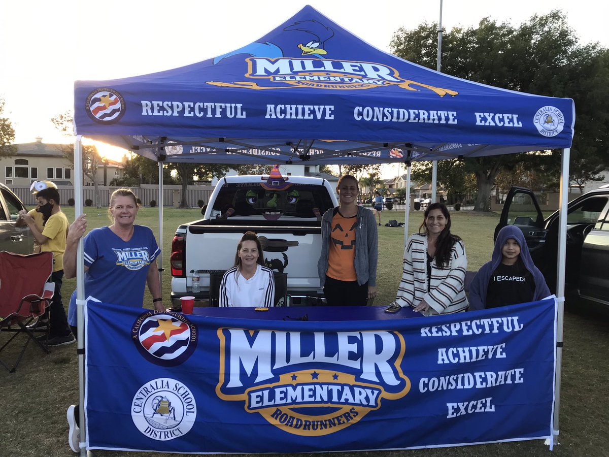 noel_pickler's tweet photo. Fun times at La Palma trunk or treat- Miller families came out and didn’t disappoint https://t.co/I4EGh0akhA