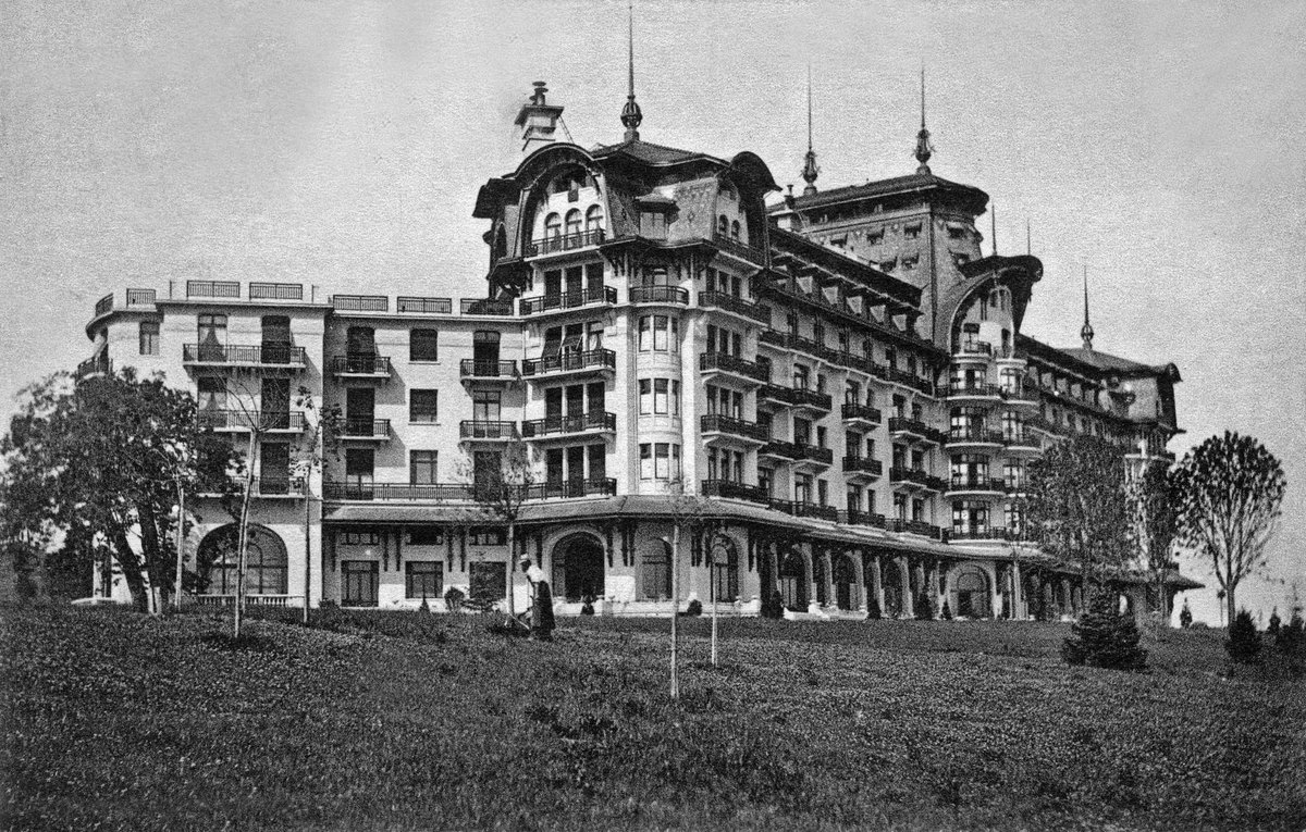 Im Juli 1938 tagen Diplomaten im mondänen Kurort am Genfersee, während 200 Kilometer weiter nördlich zigtausende Jüdinnen und Juden um ihr Leben bangen. Rückblick auf ein Versagen der Weltgemeinschaft.

ow.ly/4I6R50GwBzW