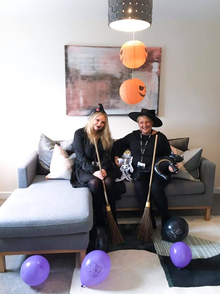 OD_Homes's tweet photo. EIGHT days until #Halloween! 🎃 Here's how a few of our team have celebrated in the past...

What are your plans this year?👻 https://t.co/zAveGpliam