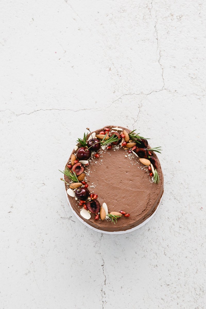 LuminaryBakery's tweet photo. *vegan* chocolate, cherry & almond 😍
#socialenterprise #socent #empoweringwomen #luminarybakery #cake #luminarycake #storyofmytable #vscocook #vscobake #foodphotography #onthetable #deliciousfood #buzzfeedfood #huffpostfood #buzzfeast #cakecakecake #choosecake #cakecakecake https://t.co/7dqWrWlGn6