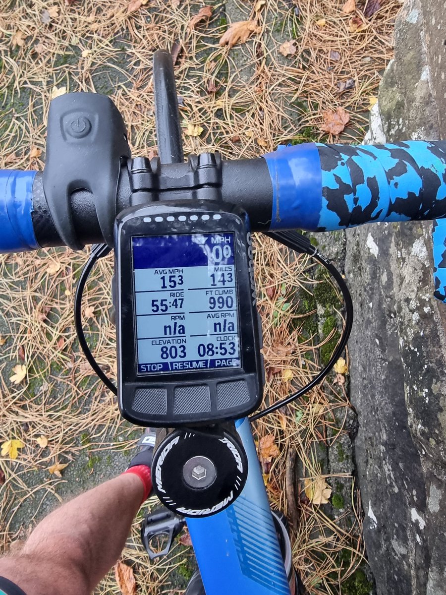 stircrazyjack's tweet image. Morning cycle, first stop #Onllwyn cemetery #Cycleuk #Cycling #Fatlonewolf