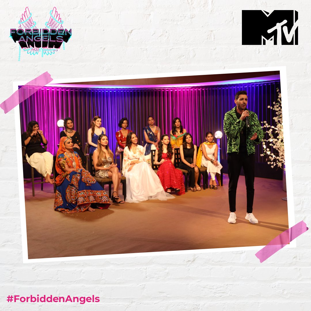 4biddenAngels's tweet photo. Charlie has 3 angels, Parag has 12. Hit like if you agree!

@MTVIndia
@GenusInnovation
@BiguineIndia
@HyattRegencyMum
@radiocityindia

#MTVforbiddenangels #SwagSeHategaTag #FA #MTVIndia https://t.co/dnNClQo1FF