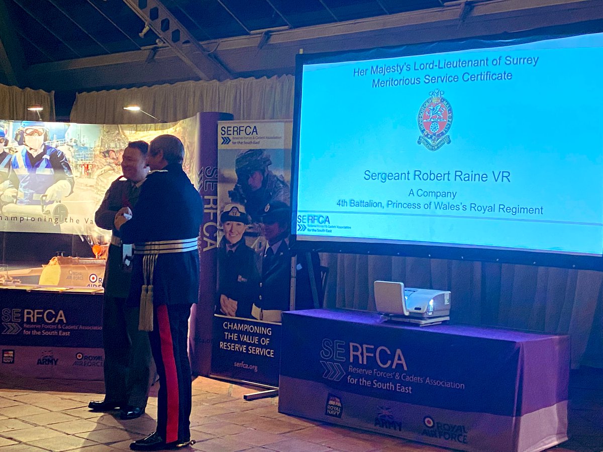 Congratulations to Sgt Raine and SSgt Mikolajewski who were recognised for their contributions by the Lord Lieutenant of Surrey. #FiercePride 🐅<a href="/7thRats/">7 (UK) Brigade 🇬🇧</a> <a href="/ArmySouthEast/">Army in the South East</a> <a href="/SurreyMilitary/">Surrey Military</a> <a href="/SLieutenancy/">Surrey Lieutenancy</a>