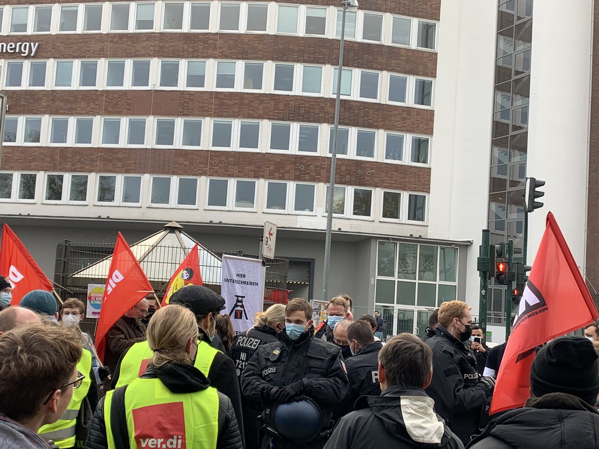 Antifa Essen tweet media