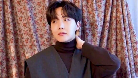 hourly j-hope tweet media
