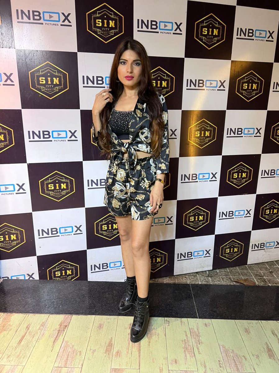 ModelBhalla's tweet photo. #honeybhalla https://t.co/PzAx3c0u5G