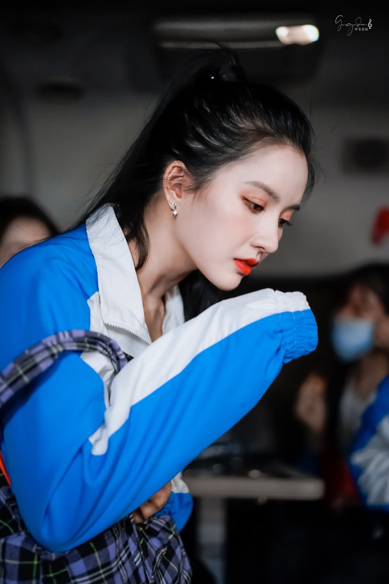 gugudanChina's tweet photo. #happysallyday https://t.co/4KY7MEv2BP